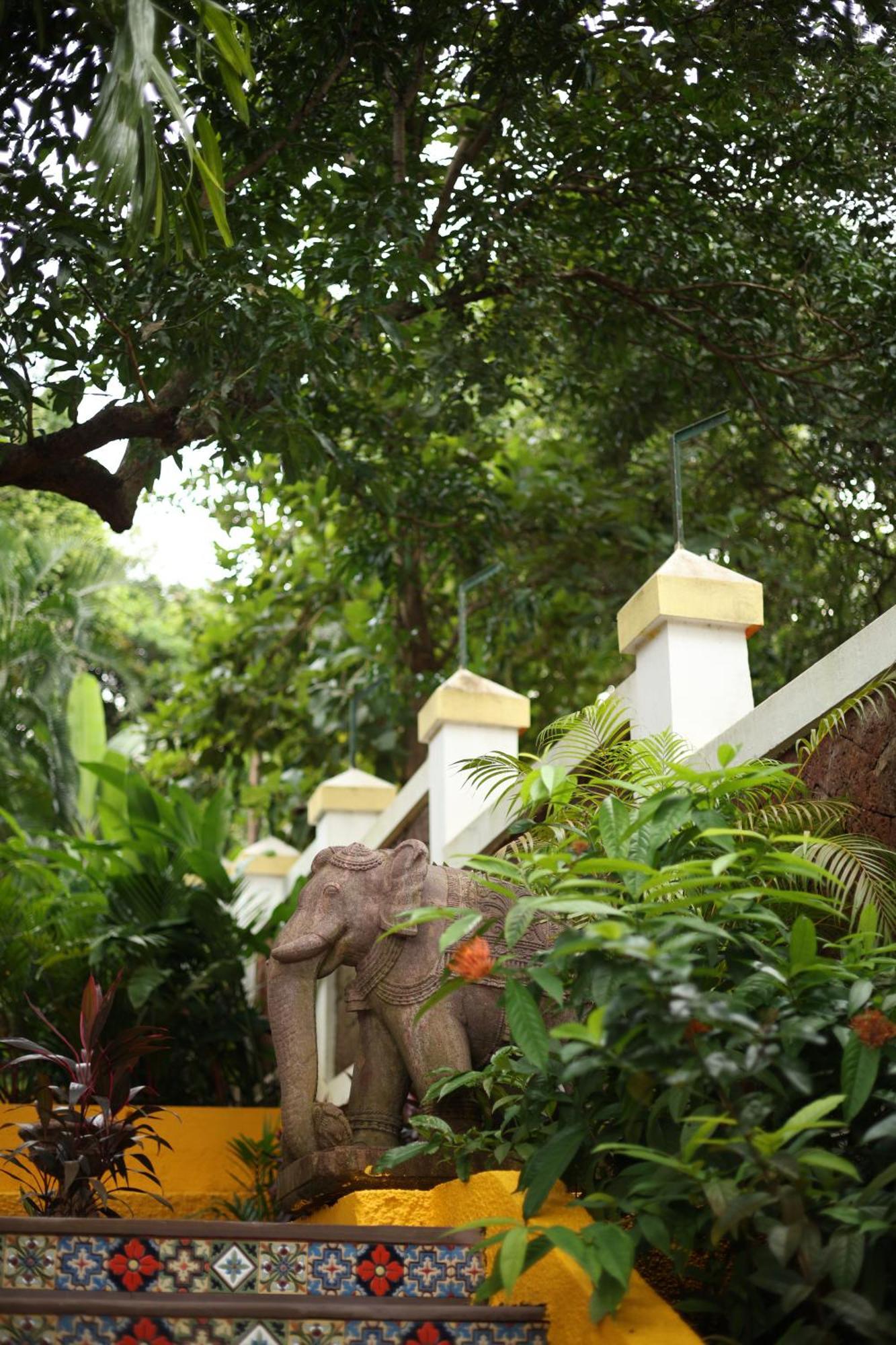 Storii By Itc Hotels, Shanti Morada Goa Calangute Exterior photo